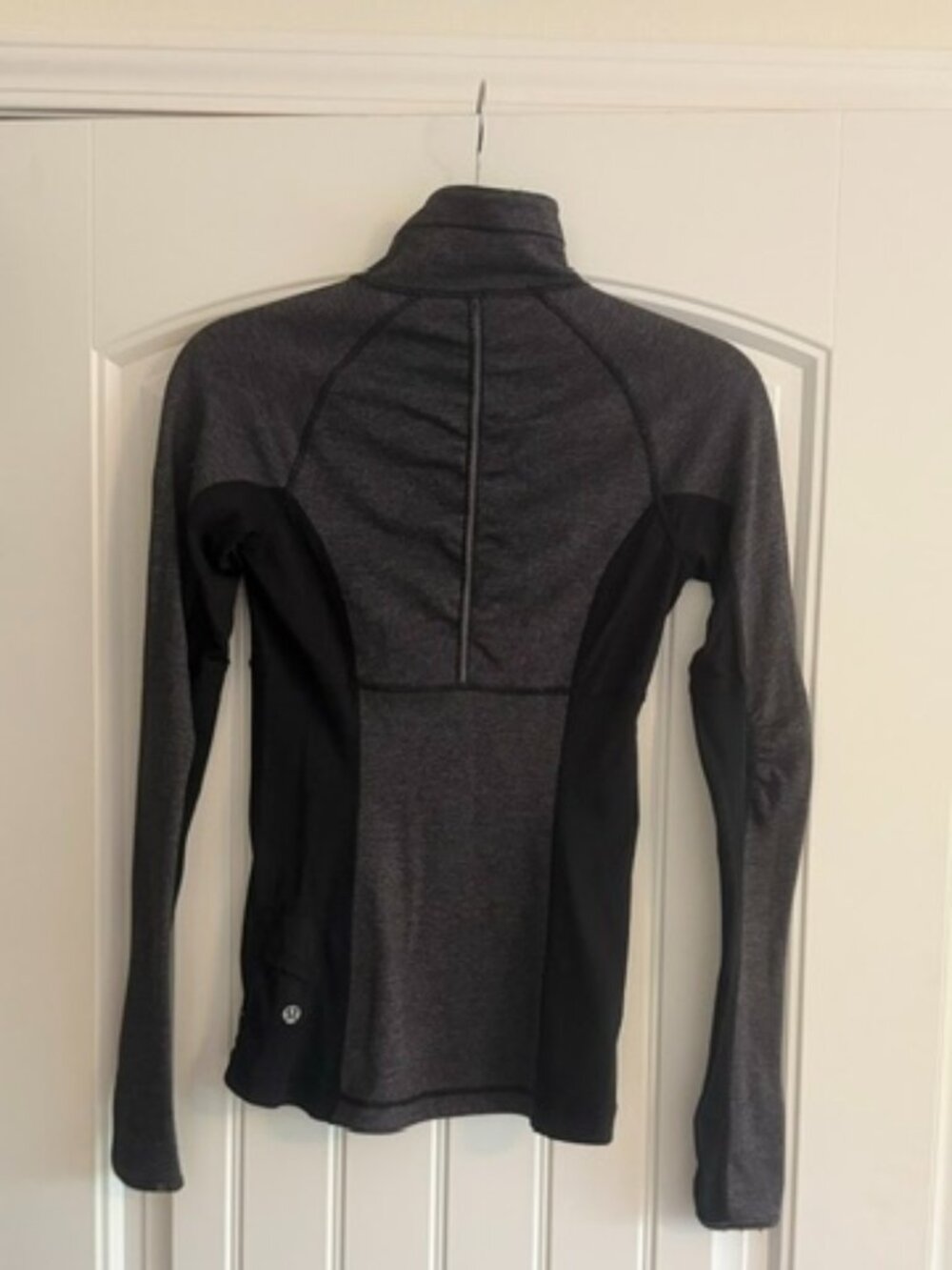 LULULEMON - Picture 2 of 2
